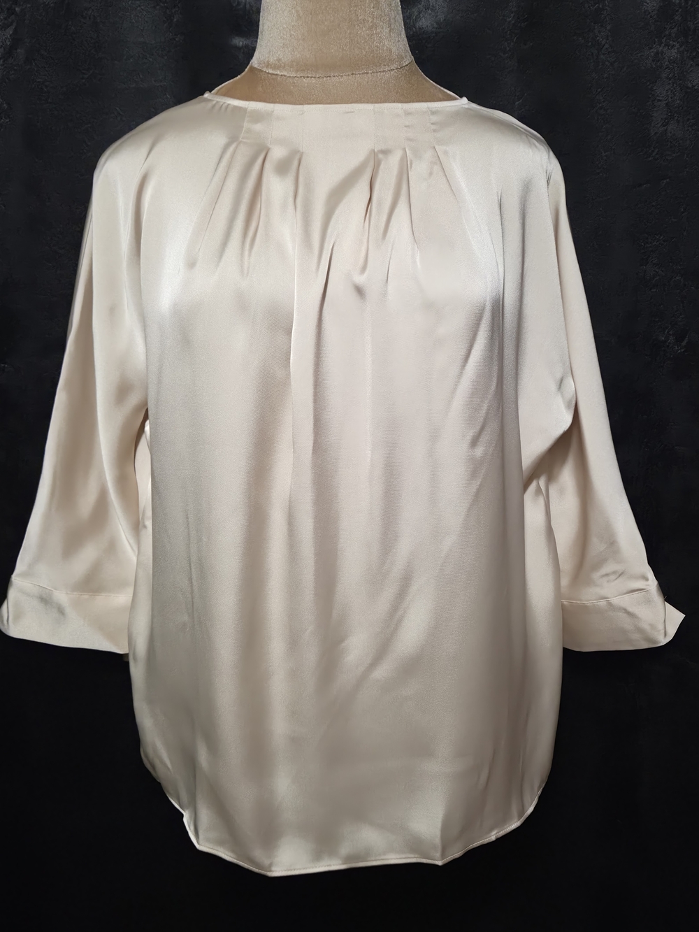 Express XS Blouse Women's Cream Satin Pleat-Front